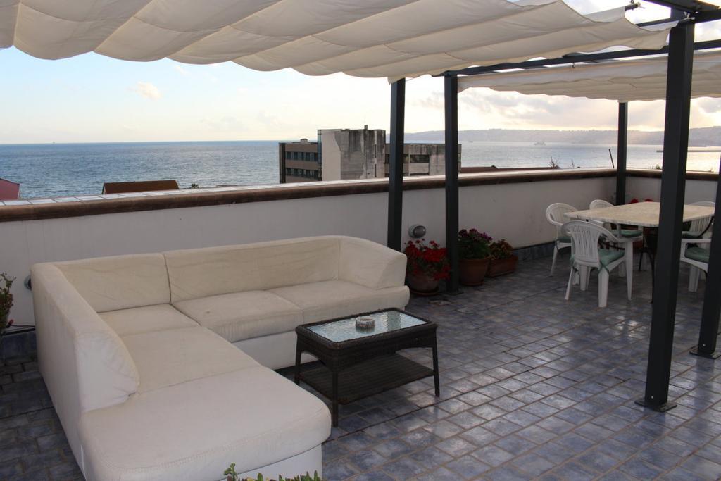 Apartamento Attico Blu Nápoles Exterior foto